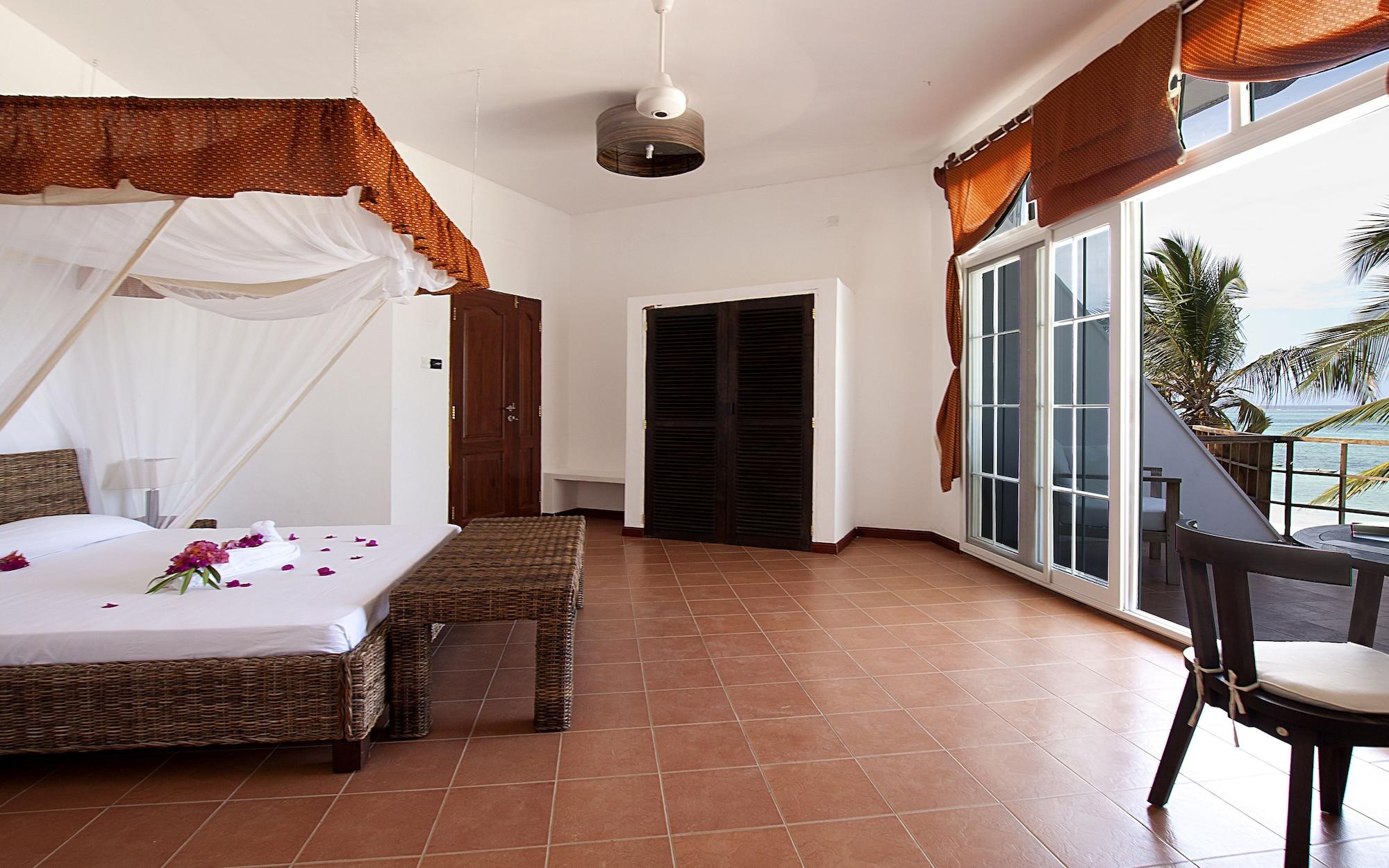 Albatross Ocean View Hotel Dongwe Bagian luar foto