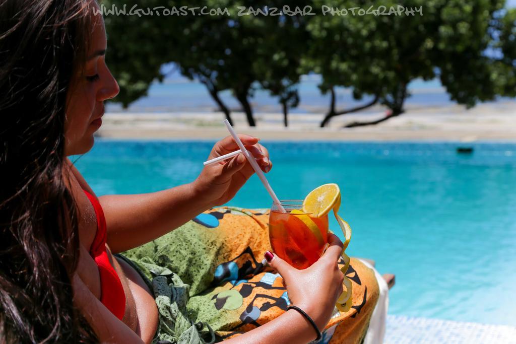 Albatross Ocean View Hotel Dongwe Bagian luar foto