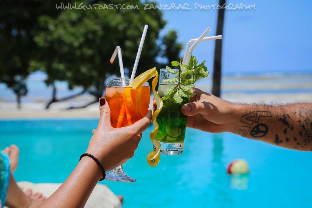 Albatross Ocean View Hotel Dongwe Bagian luar foto