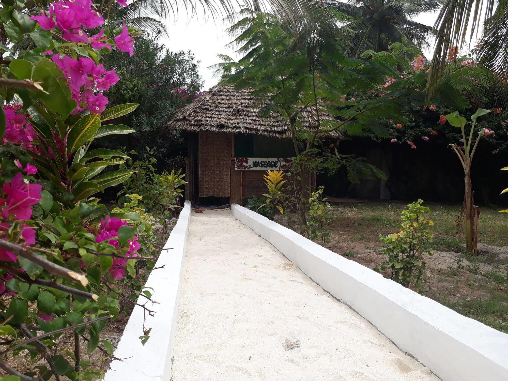 Albatross Ocean View Hotel Dongwe Bagian luar foto