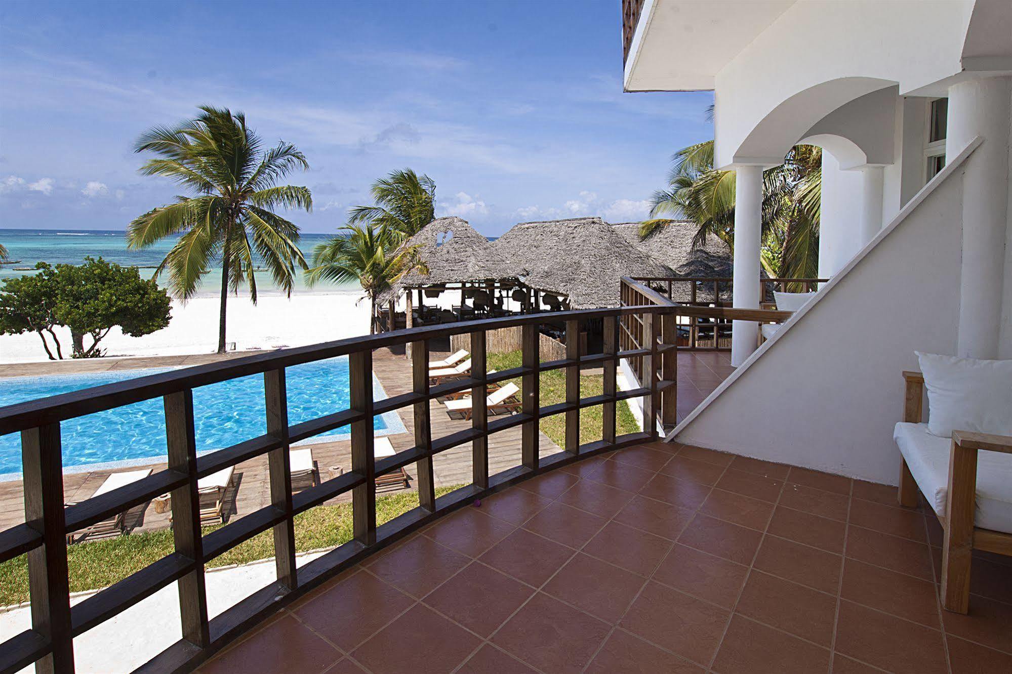 Albatross Ocean View Hotel Dongwe Bagian luar foto